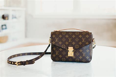 louis vuitton pochette metis usd|louis vuitton petit metis.